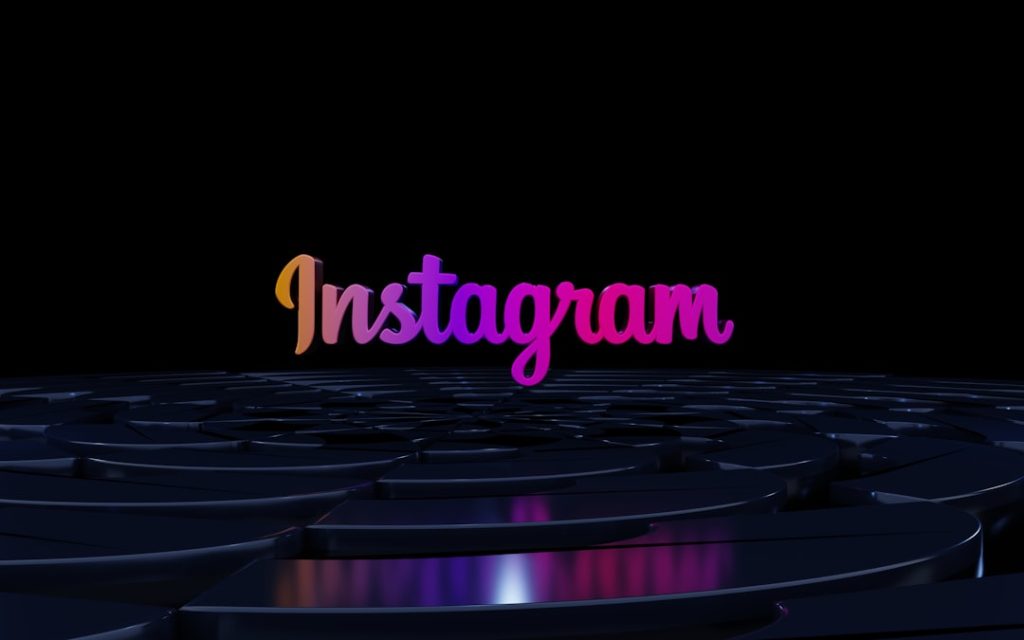 recevez des notifications lorsque quelqu'un capture une capture d'écran de vos stories instagram pour rester informé et protéger votre vie privée.