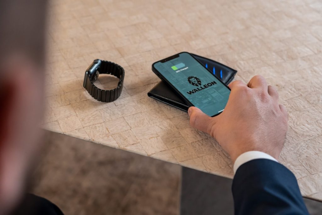 découvrez les avantages de la technologie de recharge sans fil, une solution pratique et innovante pour recharger vos appareils rapidement et sans câbles.